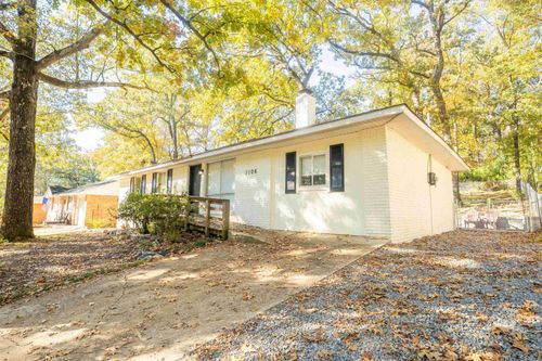 1106 Edgehill, Benton, AR, 72015-3125 | Card Image