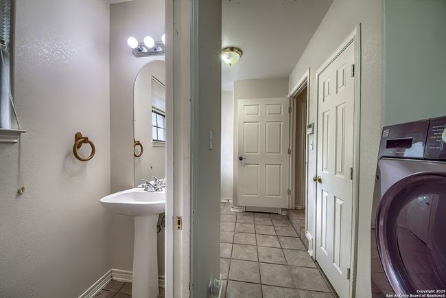727 Falling Leaves Dr, House other with 3 bedrooms, 3 bathrooms and null parking in Adkins TX | Image 8