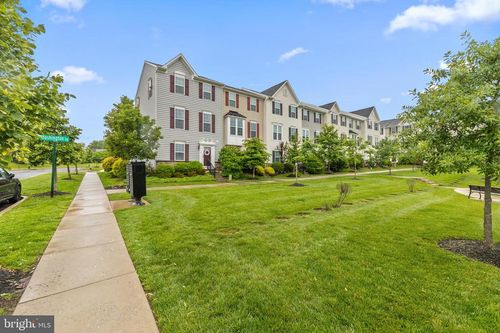 10 Washington Sq, SPRING CITY, PA, 19475-1539 | Card Image