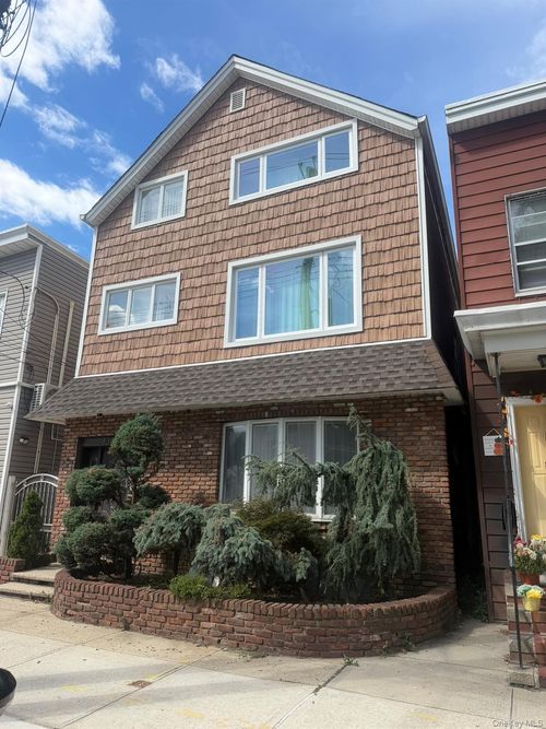 18-38 120th St, College Point, NY, 11356-2127 | Card Image