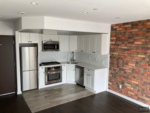 2b-224 Richardson St, Brooklyn, NY, 11222-3684 | Card Image