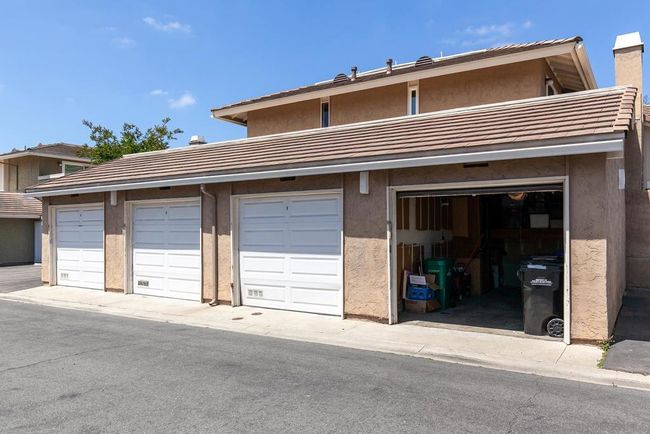 17595 Fairlie Rd, Townhouse with 3 bedrooms, 3 bathrooms and 3 parking in San Diego CA | Image 29