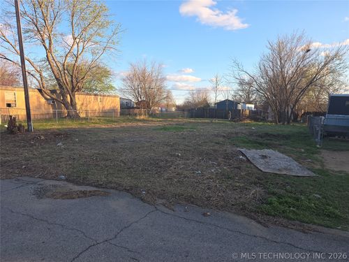 40151 W 21st St S, Mannford, OK, 74044-2878 | Card Image