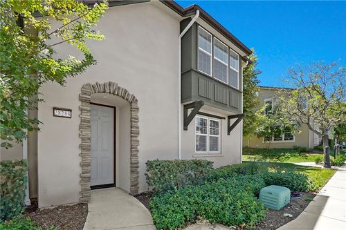 28288 N Via Sonata Dr, Valencia, CA, 91354-3096 | Card Image