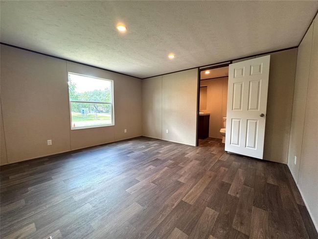 Bedroom | Image 11