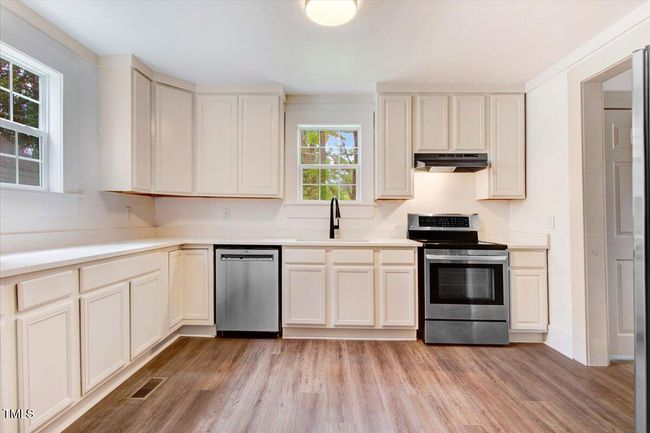 Kitchen | Image 5