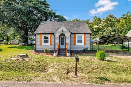 203 Thomas St, Stoneville, NC, 27048-8399 | Card Image