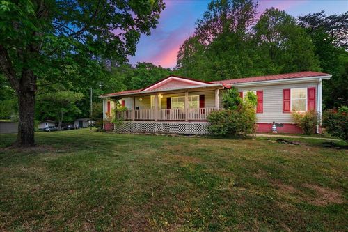 598 Skaggs Branch Rd, Williamsburg, KY, 40769 | Card Image