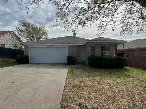 2213 Rolling Creek Run, Fort Worth, TX, 76108-4939 | Card Image