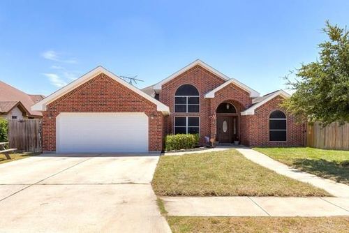 2015 King Rd, San Juan, TX, 78589-4611 | Card Image