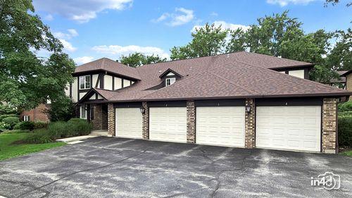 4-12 Algonquin Trl, Indian Head Park, IL, 60525-9072 | Card Image