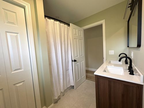 4 Dianne Ln, Graniteville, VT, 05654-8108 | Card Image