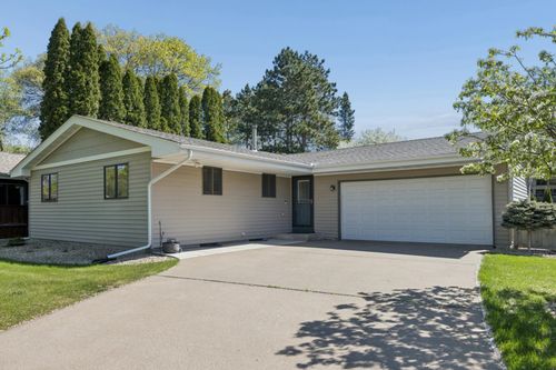 2439 Walnut Ave, New Brighton, MN, 55112-5064 | Card Image