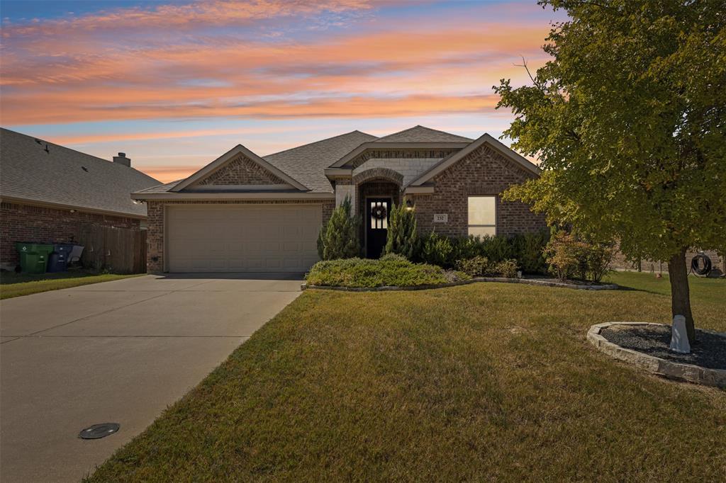 Valley View Dr, Waxahachie, TX 75167