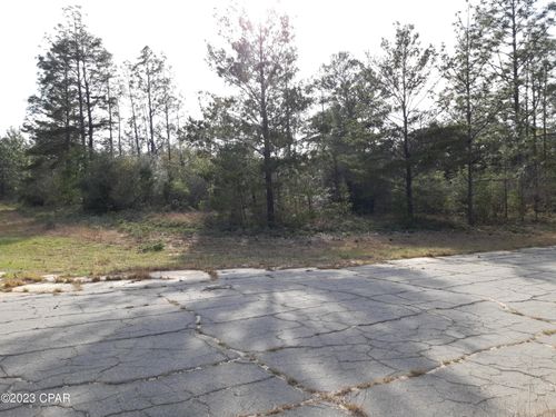21 Windbrook St, Chipley, FL, 32428 | Card Image