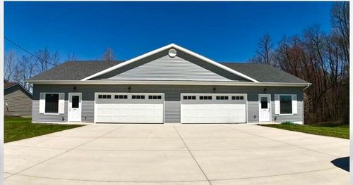 1598 Spring Village Ln, Ontario, OH, 44906 | Card Image