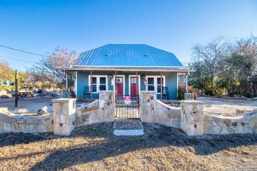 14254 State Highway 16 N, Medina, TX, 78055-3561 | Card Image