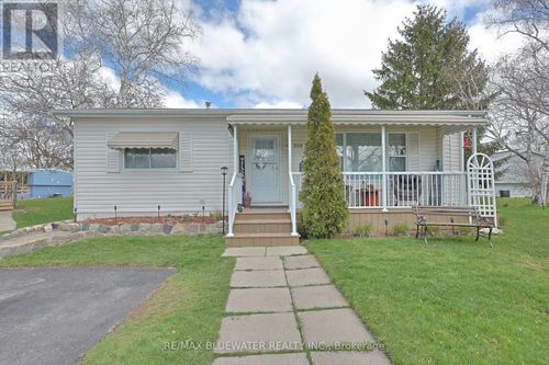 206 Biltmore Dr, Grand Bend, ON, N0M1T0 | Card Image