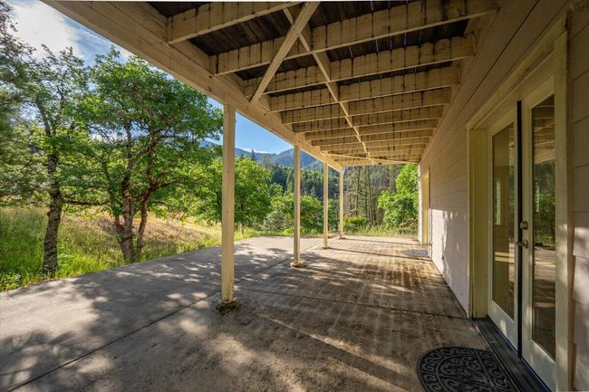 12876 E Fork Rd, House other with 3 bedrooms, 4 bathrooms and null parking in French Gulch CA | Image 52