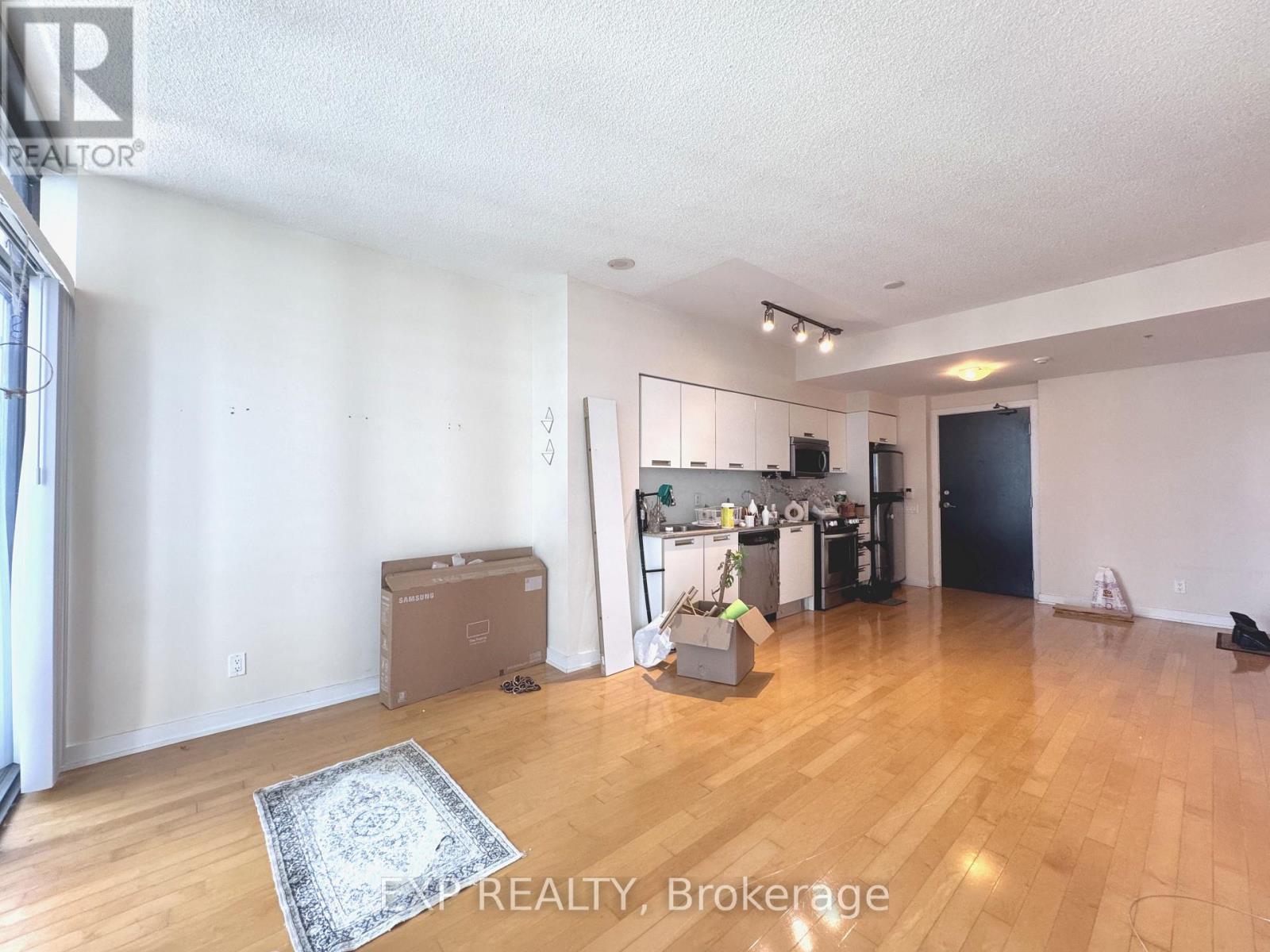 Residential Lease in Toronto (Church-Yonge Corridor) 5
