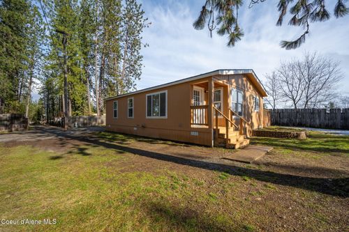 398 N Seeley St, Post Falls, ID, 83854-6951 | Card Image