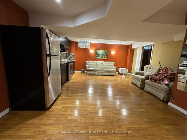 BASEMNT - 22 Waterdale Rd, House other with 1 bedrooms, 1 bathrooms and 2 parking in Brampton ON | Image 7