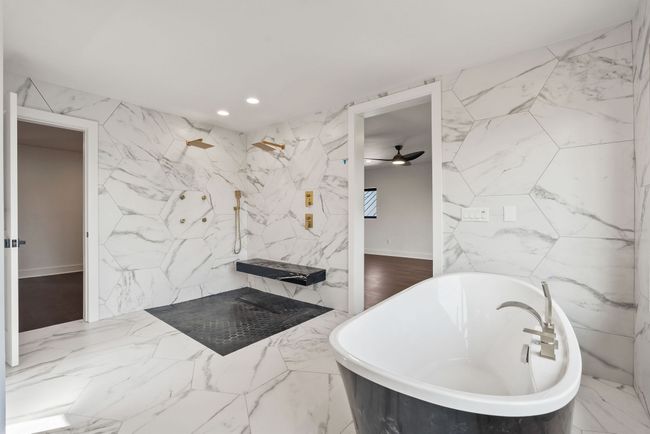 Primary Bath | Image 24