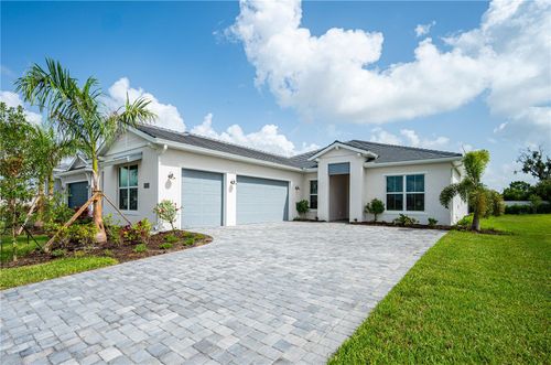 17547 Palmiste Dr, BRADENTON, FL, 34202-3505 | Card Image