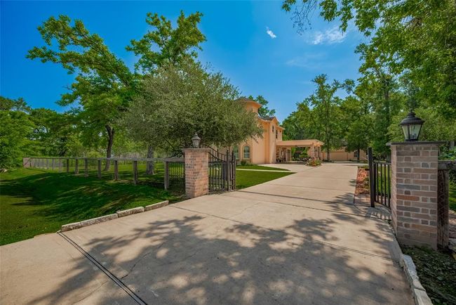 610 Wrangler Rd, Home with 4 bedrooms, 3 bathrooms and 2 parking in Wallis TX | Image 10