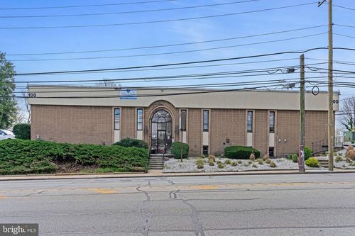 100 W Chester Pike, RIDLEY PARK, PA, 19078-1615 | Card Image