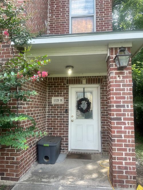 apt-b-1328 Fletcher St, Dallas, TX, 75223-3301 | Card Image