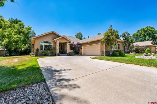 40 Peach Tree Pl, Durango, CO, 81301-3756 | Card Image
