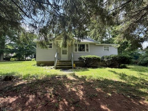 103 Edgewood Ln, Highland Lakes, NJ, 07422-2068 | Card Image
