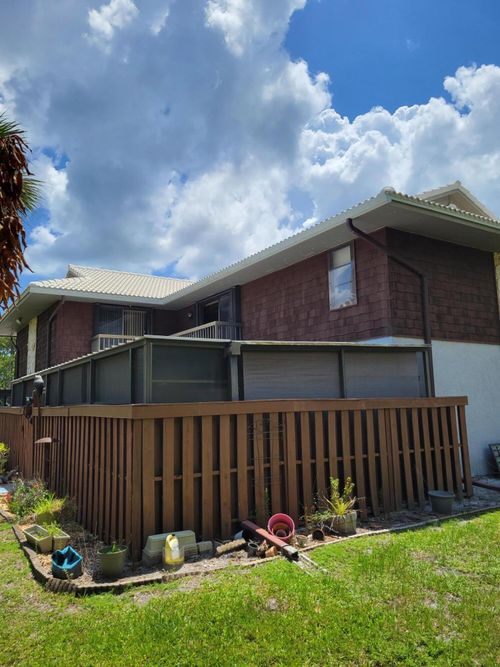 903 Se Camelot Gardens Blvd, Port St Lucie, FL, 34952-6785 | Card Image