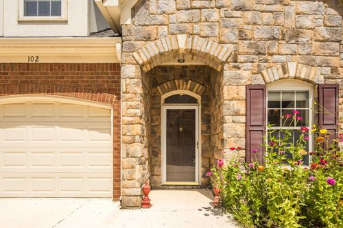 102-1601 Dexter Grove Ct, Cordova, TN, 38016-8752 | Card Image