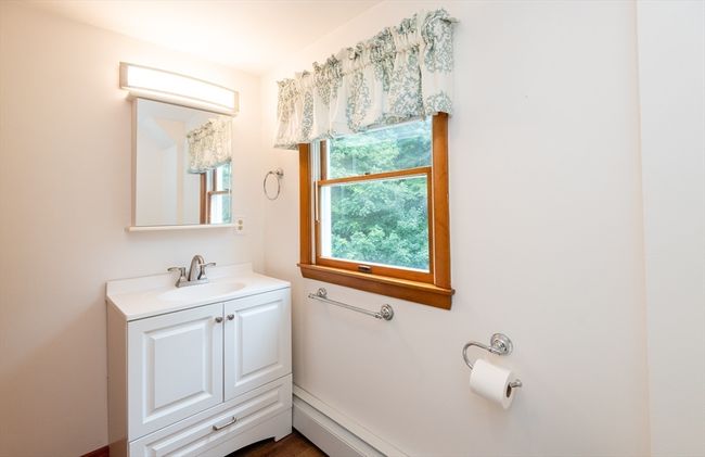 10 Cranton Ave, House other with 3 bedrooms, 3 bathrooms and 4 parking in Groveland MA | Image 25