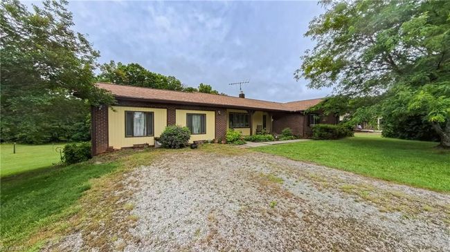 3740 Worrell Dr, House other with 3 bedrooms, 2 bathrooms and null parking in Tobaccoville NC | Image 10