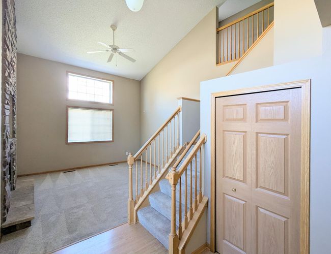 6835 Pine Crest Trl S, Townhouse with 2 bedrooms, 2 bathrooms and null parking in Cottage Grove MN | Image 5