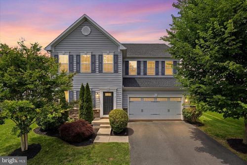 4 William Albert Way, LOVETTSVILLE, VA, 20180-8551 | Card Image