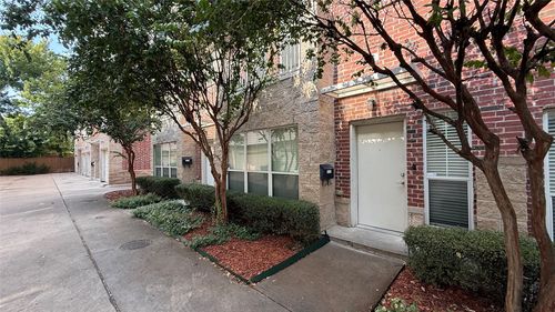 1604 Tribeca Way, Dallas, TX, 75204-5302 | Card Image