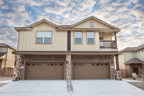113 Lakeview Ct, Kyle, TX, 78640-2036 | Card Image