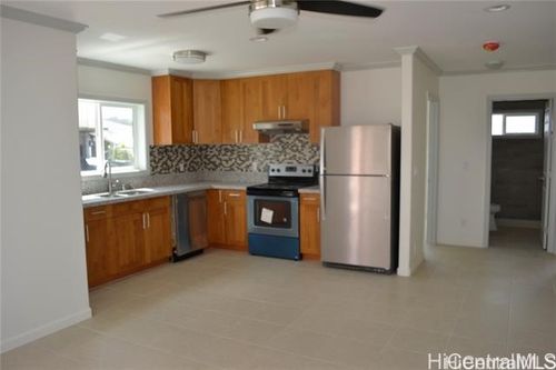 201-98-212 Kaulike Dr, Pearl City, HI, 96782-3228 | Card Image