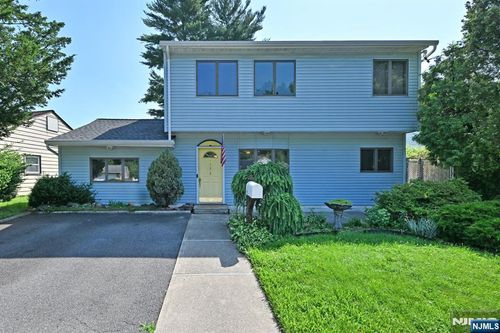 173 Howard Ave, Rochelle Park, NJ, 07662-3509 | Card Image