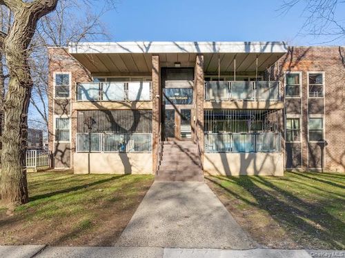 12425 Flatlands Ave Flatlands Ave, New York, NY, 11208 | Card Image