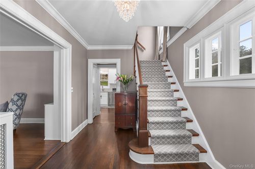 35 Hamilton Rd, Chappaqua, NY, 10514-3200 | Card Image