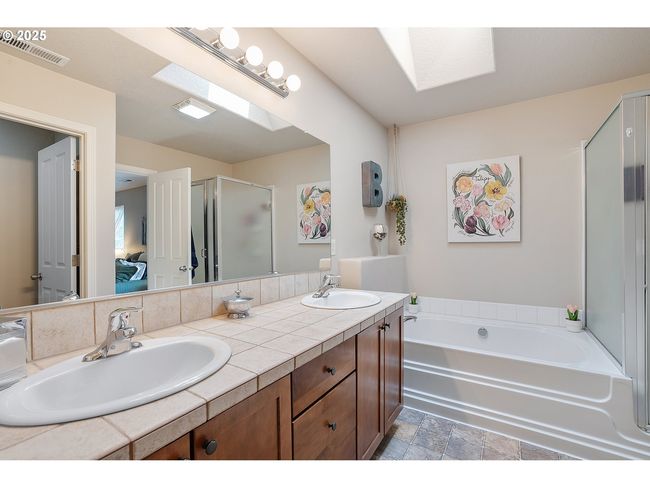 2819 Se Pheasant Way, House other with 4 bedrooms, 3 bathrooms and 3 parking in Gresham OR | Image 32