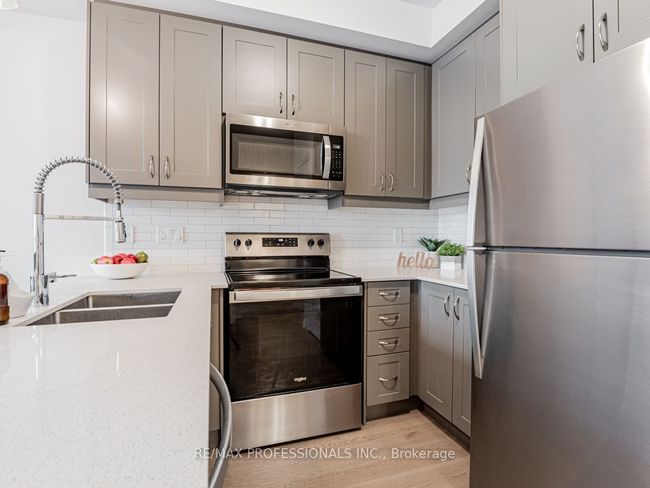 4 - 713 Lawrence Ave W, Condo with 2 bedrooms, 2 bathrooms and null parking in North York ON | Image 6