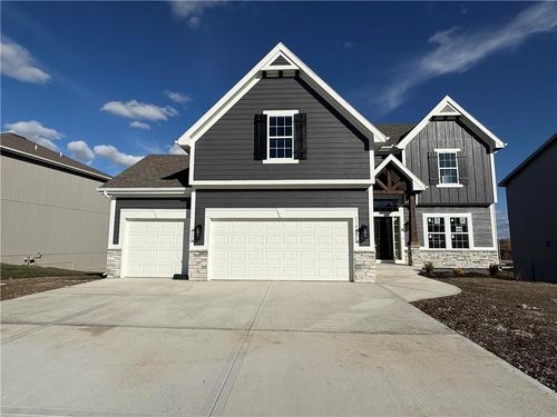 11803 N Bellaire Ave, Kansas City, MO, 64156-7709 | Card Image