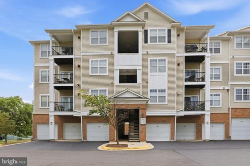 402-19611 Galway Bay Cir, GERMANTOWN, MD, 20874-4607 | Card Image