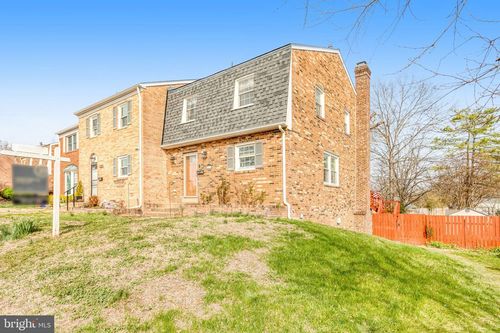 10118 Brandon Way, MANASSAS, VA, 20109-6218 | Card Image